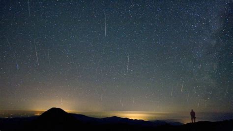  La Nuit des Étoiles Filantes: Une Exploration de l'Innovation Technologique en Égypte Contemporaine grâce à Usama Fayyad